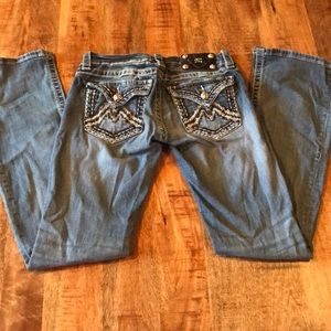 Size 26 miss me jeans, bootcut; Inseam 34.